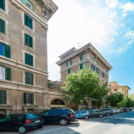 Il Sole Del Vaticano Διαμέρισμα